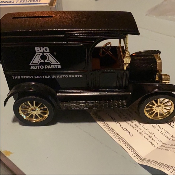 Big Auto Parts Model T Bank - Picture 7 of 8